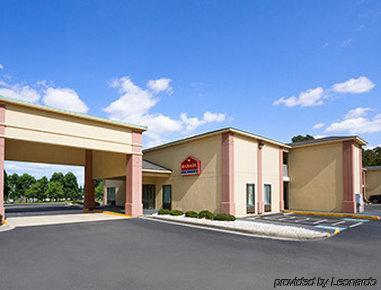 Days Inn By Wyndham Lugoff Экстерьер фото