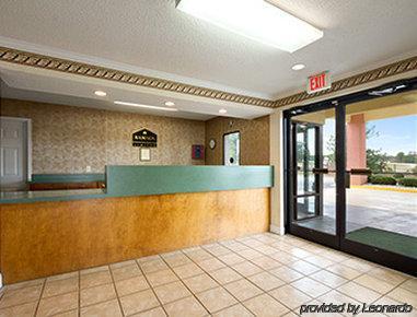 Days Inn By Wyndham Lugoff Экстерьер фото