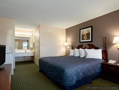 Days Inn By Wyndham Lugoff Экстерьер фото